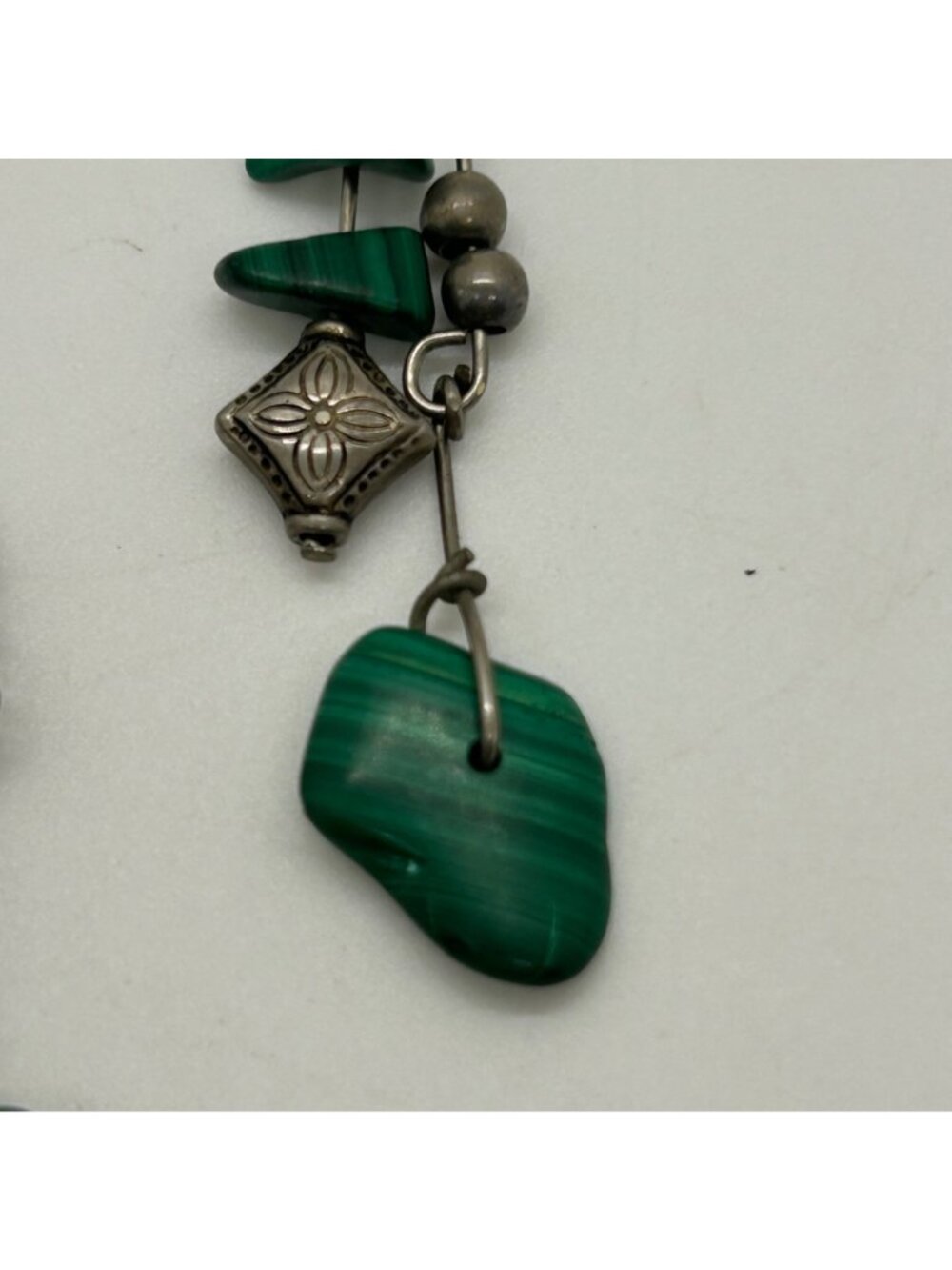 Vintage Bohemian Malachite Dangle Earrings Silver-Tone Natural Stone Chips - Picture 6 of 15
